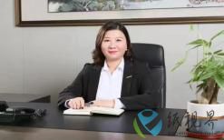 承載萬家信任 創(chuàng)享幸福太陽——記山東太陽紙業(yè)副董事長李娜